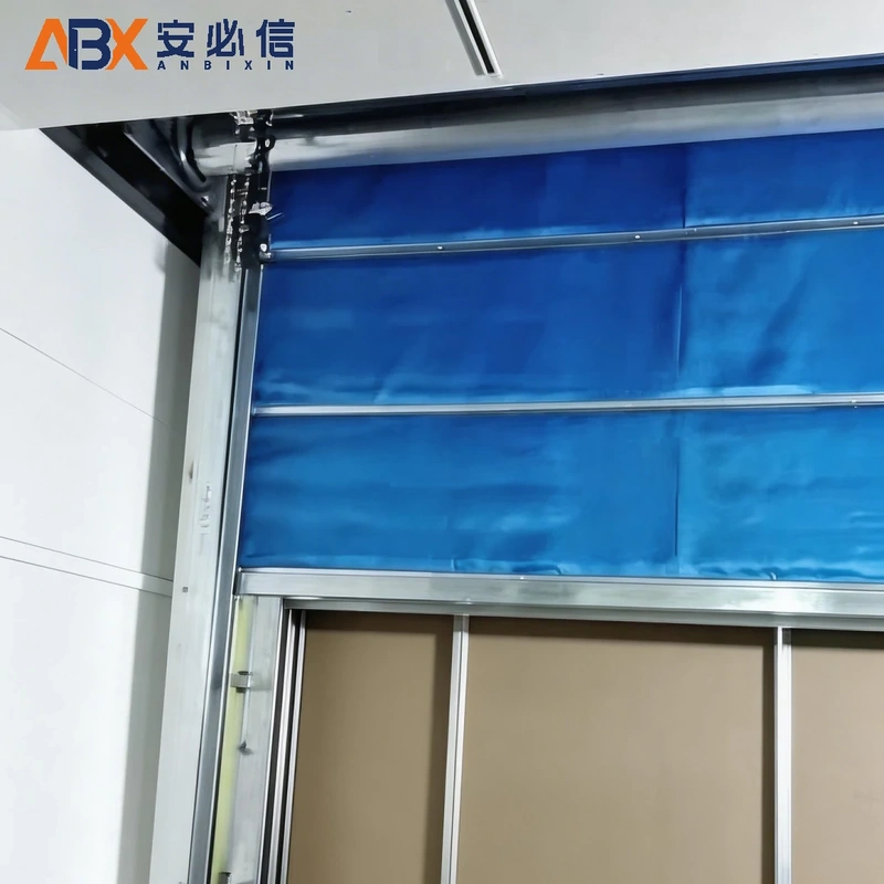 黔南布依族苗族软帘堆积门